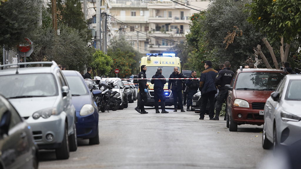 ΕΓΚΛΗΜΑ ΣΤΗ ΝΙΚΑΙΑ: ΠΕΘΕΡΟΣ ΣΚΟΤΩΣΕ ΤΟ ΓΑΜΠΡΟ ΤΟΥ ΚΑΙ ΑΥΤΟΚΤΟΝΗΣΕ