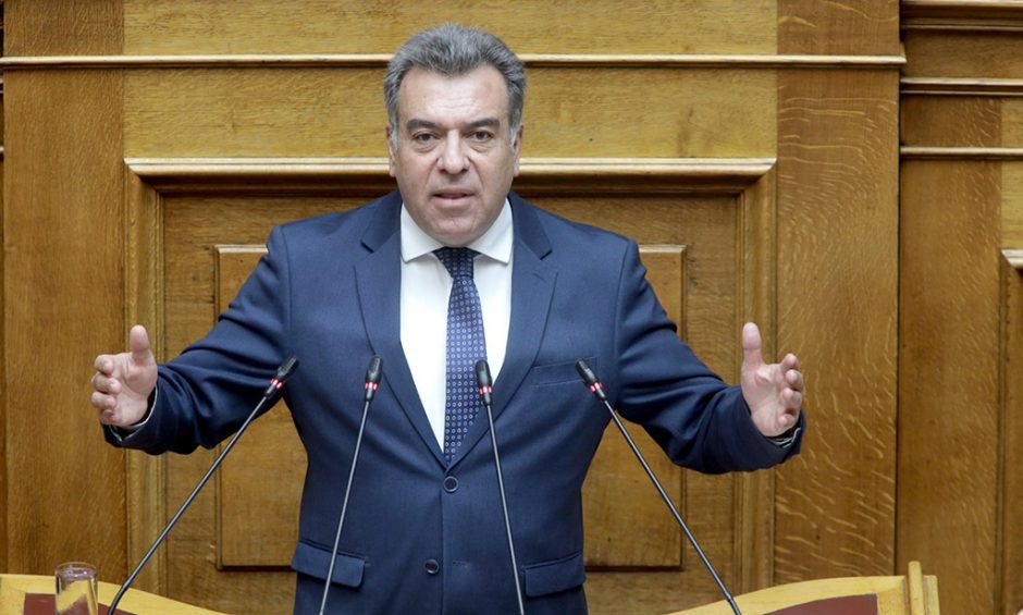 Μάνος Κόνσολας