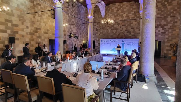 Υπεγράφη η διακήρυξη της Ρόδου για την κλιματική αλλαγή