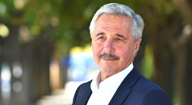 Μανιάτης