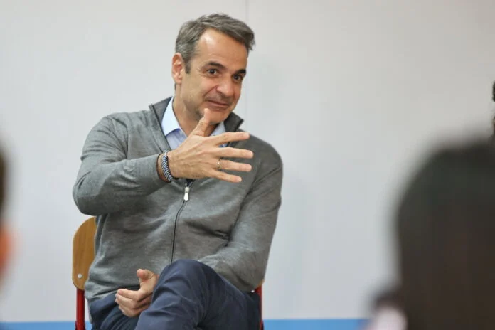 Mitsotakis-2-1-696x464