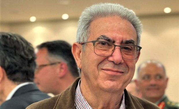 Νίκος Φαρμακίδης