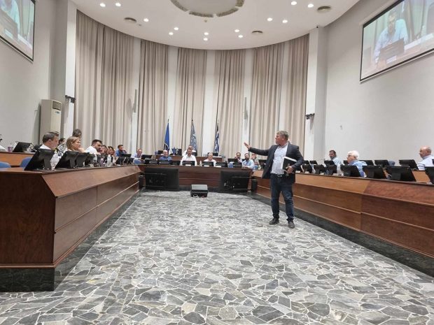 Επεισοδιακή η συνεδρίαση του δημοτικού συμβουλίου
