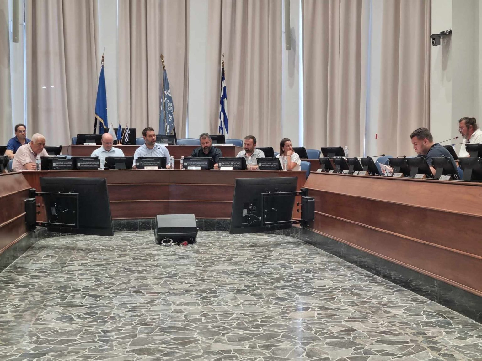 ΔΗΜΟΤΙΚΗ ΕΠΙΤΡΟΠΗ