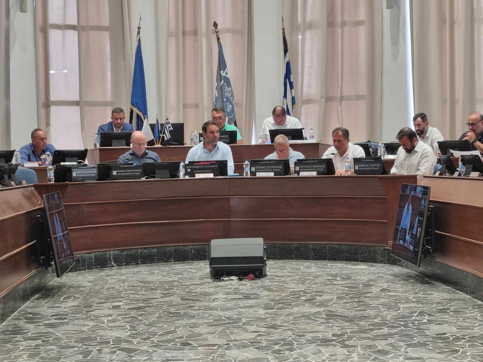 ΔΗΜΟΤΙΚΟ ΣΥΜΒΟΥΛΙΟ 20.8