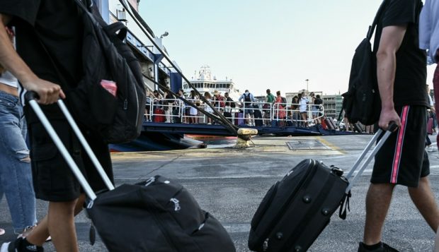 Ακτοπλοΐα: Έως και 60% αυξήθηκαν οι τιμές των εισιτηρίων από το 2019 έως το 2023