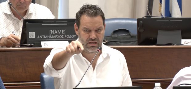 ΚΟΛΙΑΔΗΣ ΜΕΤΑΝΑΣΤΕΣ