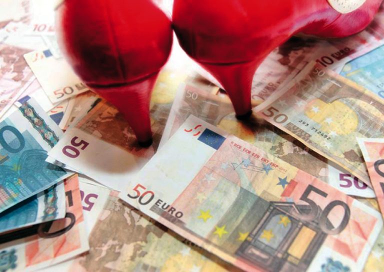 ΚΟΝΣΟΜΑΣΙΟΝ ΓΥΝΑΙΚΑ ΑΡΑΧΝΗ