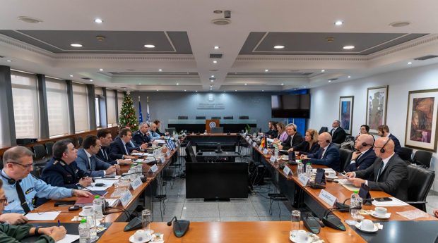 ΧΡΥΣΟΧΟΙΔΗΣ ΦΕΖΕΡ