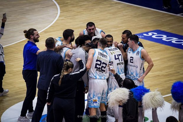 ΚΟΛΟΣΣΟΣ ΜΑΡΟΥΣΙ ΜΠΑΣΚΕΤ