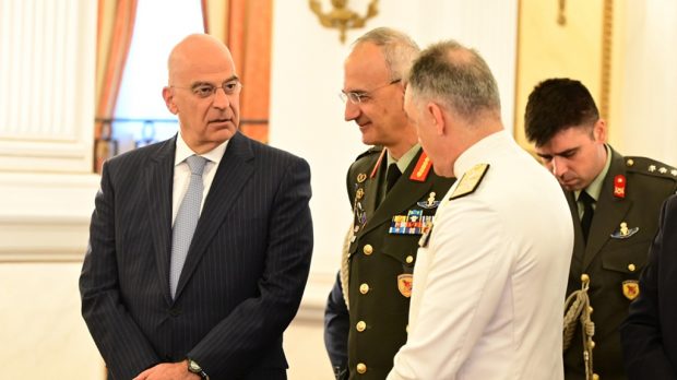 ΔΕΝΔΙΑΣ ΚΡΙΣΕΙΣ