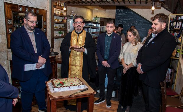 ΚΟΠΗ ΠΙΤΑΣ ΣΠΙΤΙ ΕΥΡΩΠΗΣ ΡΟΔΟΣ
