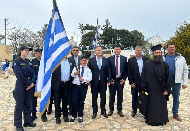 ΓΙΑΝΝΗΣ ΠΑΠ[ΑΣ