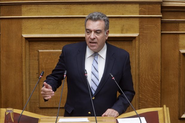 ΚΟΝΣΟΛΑΣ ΜΑΝΟΣ