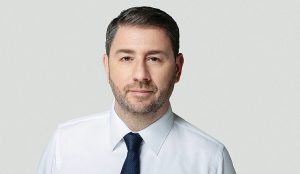 ΝΙΚΟΣ ΑΝΔΡΟΥΛΑΚΗΣ