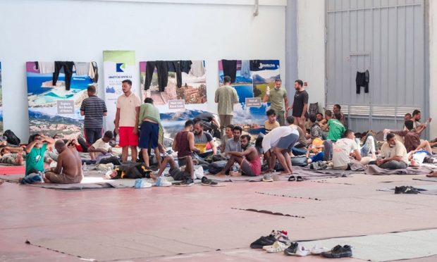 ΜΕΤΑΝΑΣΤΕΥΤΙΚΟ