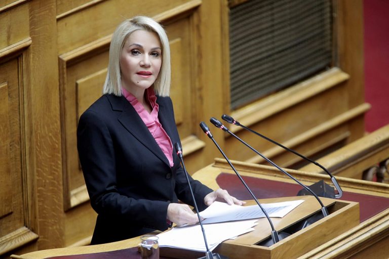 ΙΑΤΡΙΔΗ ΜΙΚΑ