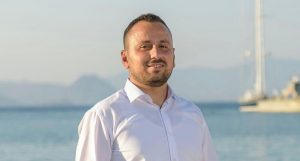 Χαράλαμπος Ναβροζίδης