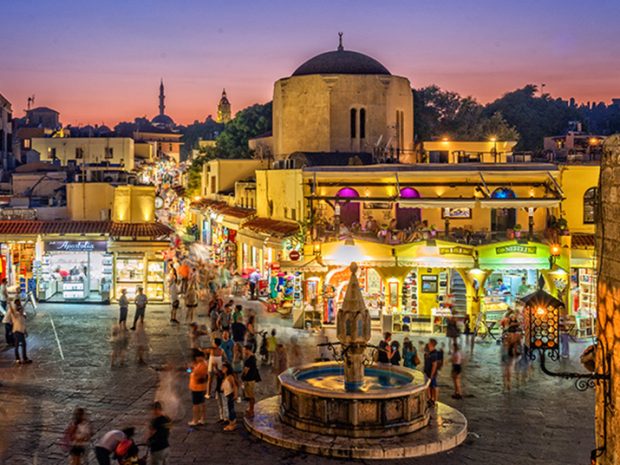 ΜΕΣΑΙΩΝΙΚΗ ΠΟΛΗ