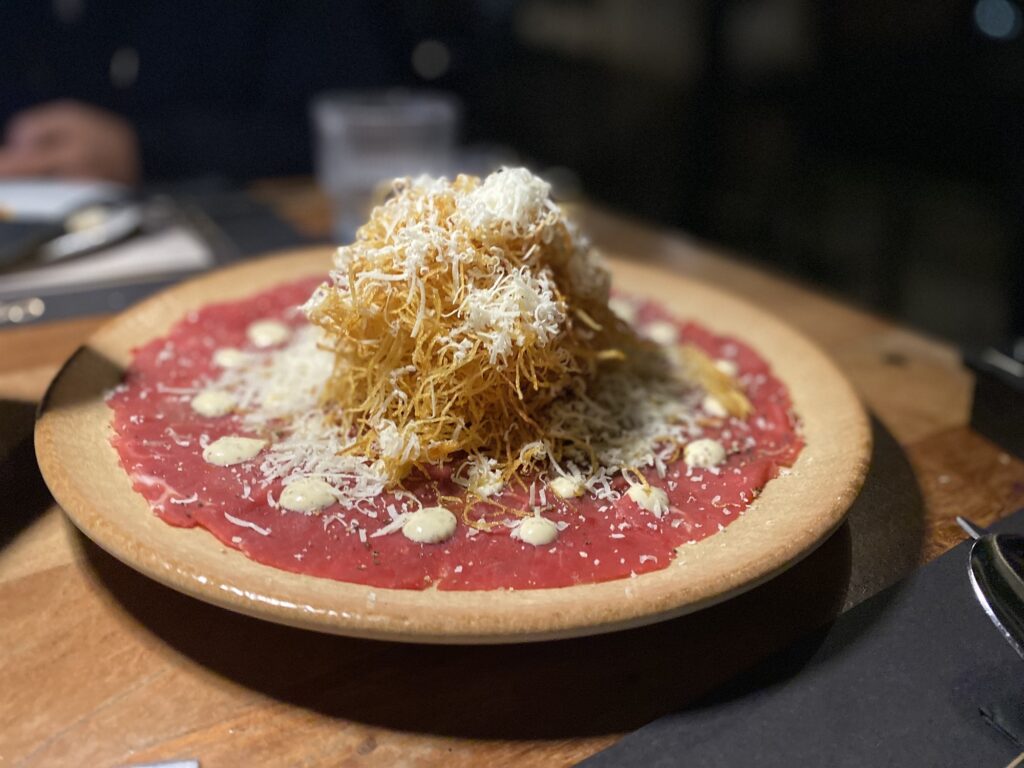 Εικόνα που περιέχει φαγητό, πιάτο, φαστ φουντ, εσωτερικός χώρος
Το περιεχόμενο που δημιουργείται από AI ενδέχεται να είναι εσφαλμένο.