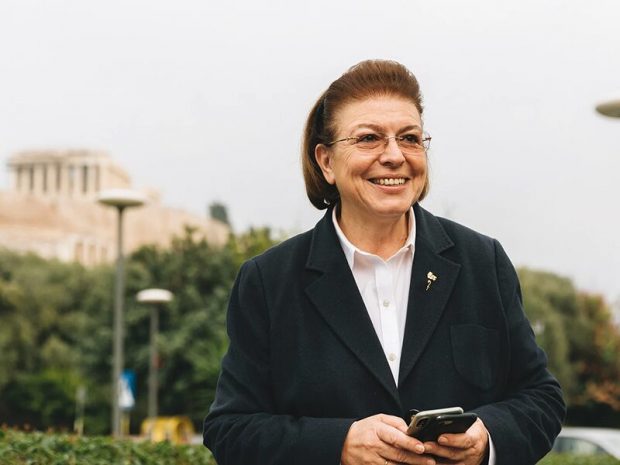 ΜΕΝΔΩΝΗ ΛΙΝΑ