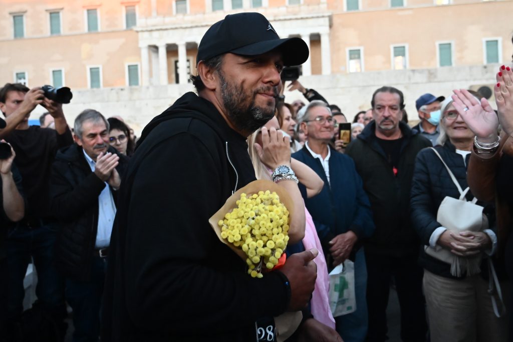 Νάουσα Καρυστιανού και Ρούτσι