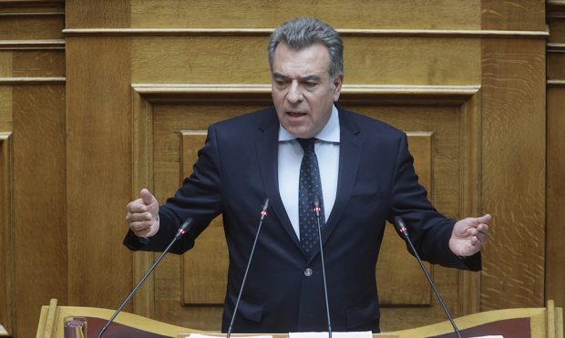 ΚΟΝΣΟΛΑΣ ΜΑΝΟΣ