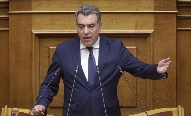 ΚΟΝΣΟΛΑΣ ΜΑΝΟΣ