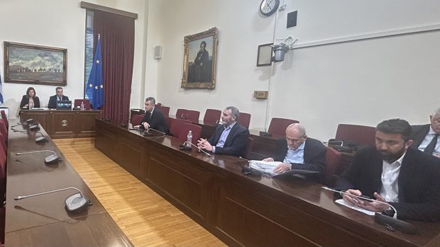ΚΟΝΣΟΛΑΣ ΜΑΝΟΣ