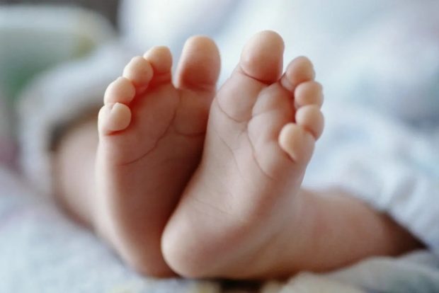 Ρόδος: Νεογέννητο δεν τα κατάφερε και πέθανε μετά από αεροδιακομιδή στο Ηράκλειο