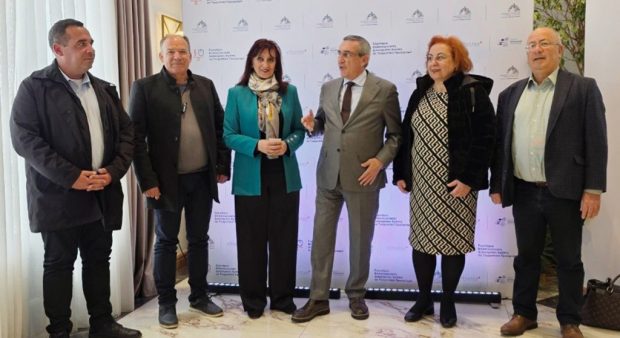 Γ ΧΑΤΖΗΜΑΡΚΟΣ