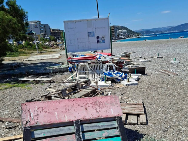 ΦΩΤΟΓΡΑΦΙΕΣ ΤΟΥΡΙΣΤΩΝ ΡΟΔΟΣ