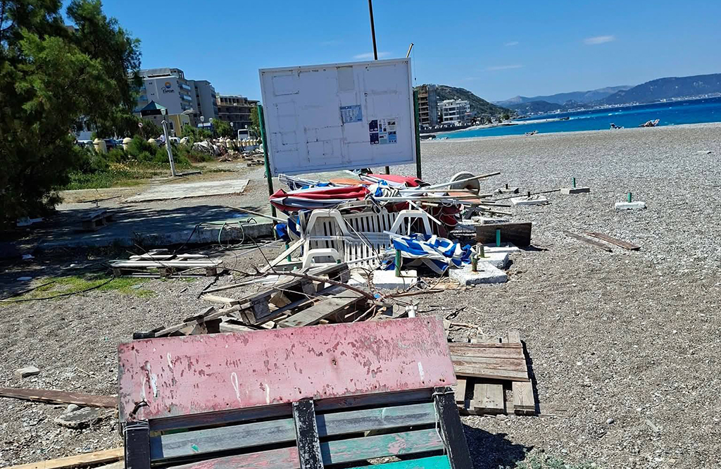ΦΩΤΟΓΡΑΦΙΕΣ ΤΟΥΡΙΣΤΩΝ ΡΟΔΟΣ