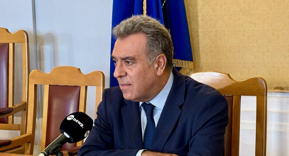 ΚΟΝΣΟΛΑΣ ΜΑΝΟΣ