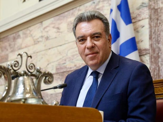 ΜΑΝΟΣ ΚΟΝΣΟΛΑΣ