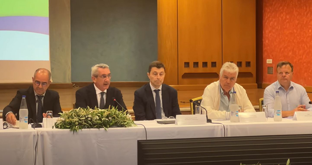 ΛΕΡΟΣ