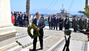 ΕΡΩΤΟΚΡΙΤΟΣ ΟΛΟΚΑΥΤΩΜΑ