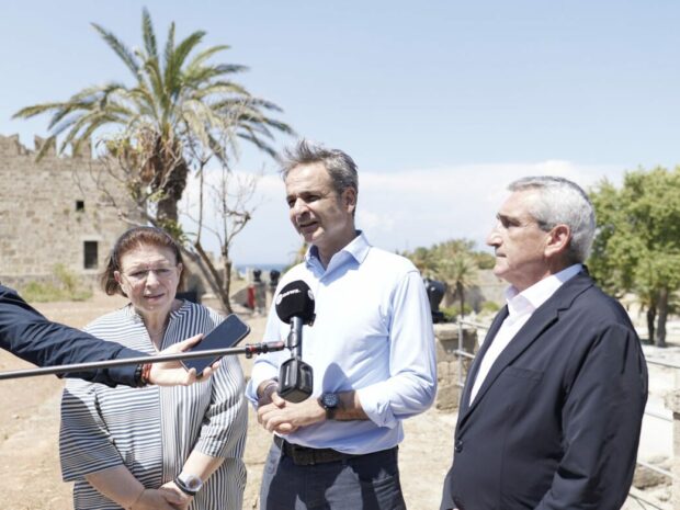 Επίσκεψη του Πρωθυπουργού Κυριάκου Μητσοτάκη στην Περβόλα, στη Μεσαιωνική Πόλη της Ρόδου
