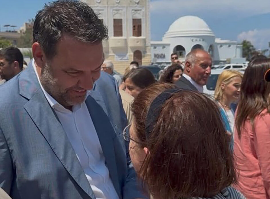 ΚΟΛΙΑΔΗΣ ΜΕΝΔΩΝΗ