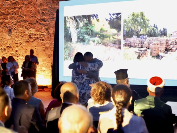 To μήνυμα του Περιφερειάρχη στα εγκαίνια της Περβόλας: “Η παραπολιτική δεν μπορεί να σκεπάσει το ανώτερο. Μπορεί να προσπαθήσει να μικρύνει μια στιγμή. Δεν μπορεί όμως να μικρύνει τη Ρόδο” (video)