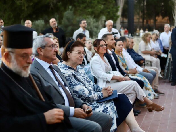 To μήνυμα του Περιφερειάρχη στα εγκαίνια της Περβόλας: “Η παραπολιτική δεν μπορεί να σκεπάσει το ανώτερο. Μπορεί να προσπαθήσει να μικρύνει μια στιγμή. Δεν μπορεί όμως να μικρύνει τη Ρόδο” (video)
