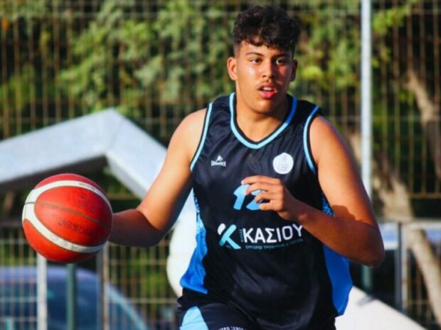 ΓΙΑΝΝΗΣ ΖΗΚΑΣ ΜΠΑΣΚΕΤ