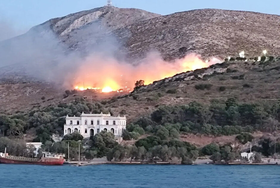 ΦΩΤΙΑ ΕΛΕΓΧΡΟΜΕΝΗ ΔΟΜΗ ΛΕΡΟΣ