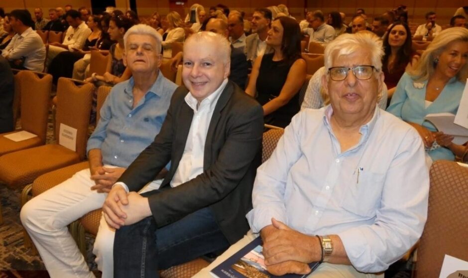 ΚΑΜΠΟΥΡΑΚΗΣ Α