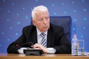 Κώστας Μουτζούρης