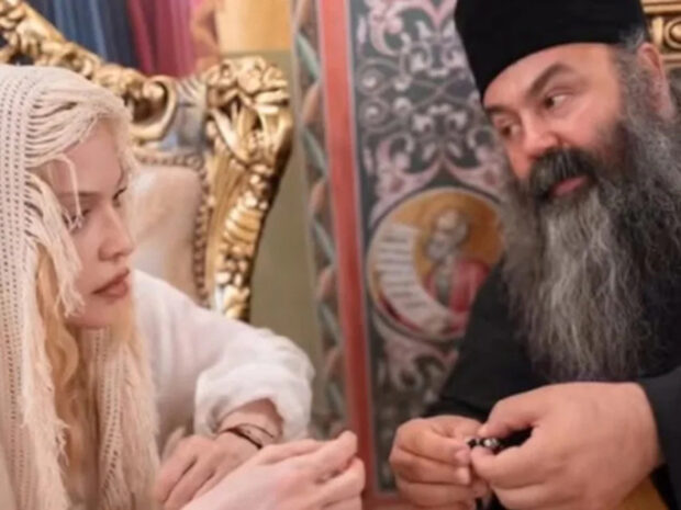ΜΑΝΤΟΝΑ ΠΑΤΜΟΣ