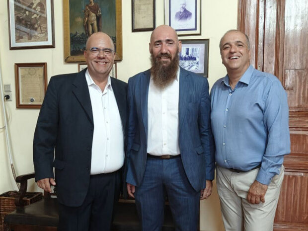 ΜΑΖΙ ΓΙΑ ΤΗΝ ΚΑΣΟ ΣΥΡΟΣ