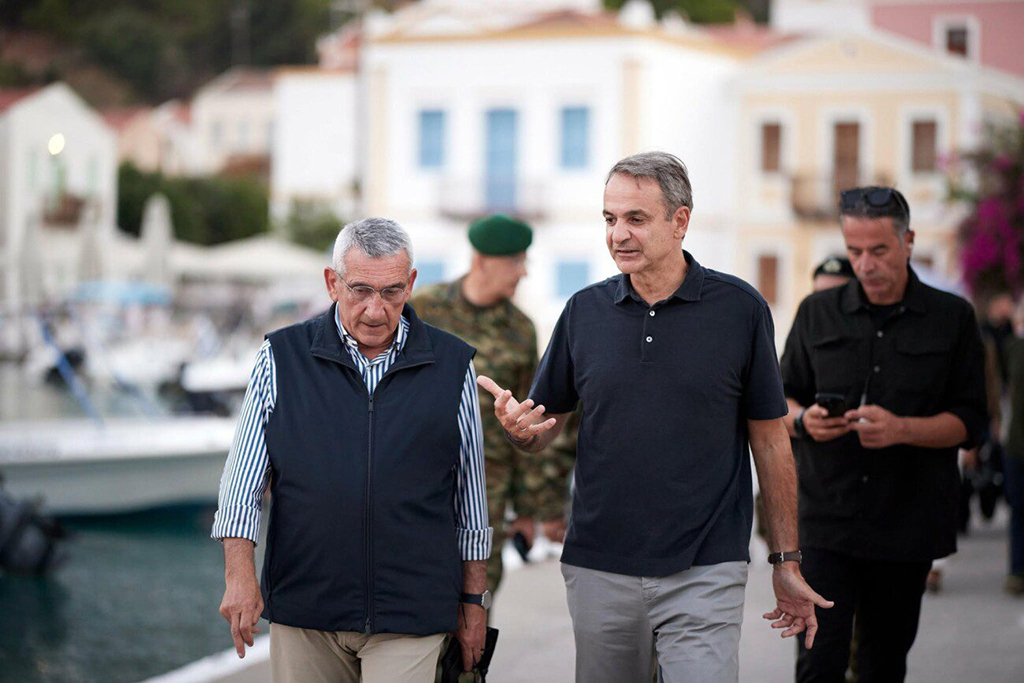 Ο Γ. Χατζημάρκος στον RV για το τριήμερο με Μητσοτάκη στο Καστελλόριζο και το «άλμα» των 5,2 δισ. ευρώ για έργα στα νησιά μας
