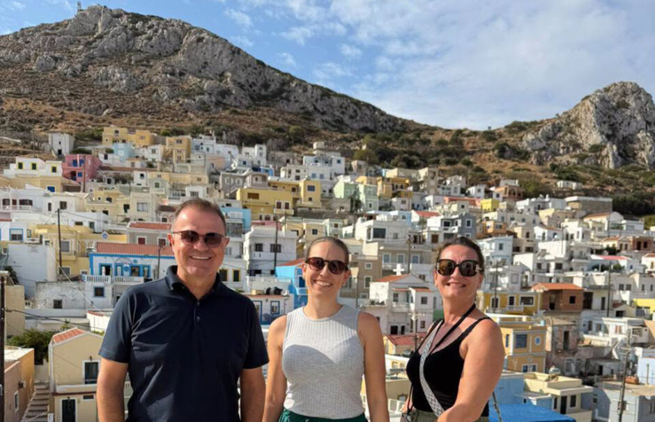 Στην Κάρπαθο Ελβετοί ταξιδιωτικοί πράκτορες – Εξετάζεται απευθείας αεροπορική σύνδεση