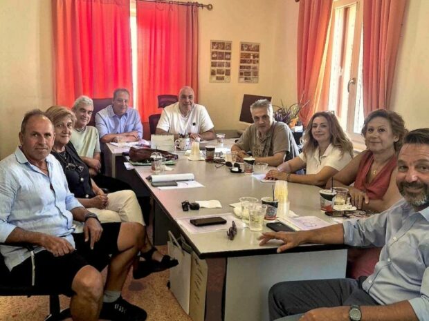 ΑΝΔΩ ΓΕΝΙΚΗ ΣΥΝΈΛΕΥΣΗ